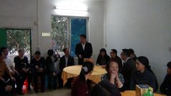 公司經(jīng)營班子赴陵園公司進行節(jié)前慰問